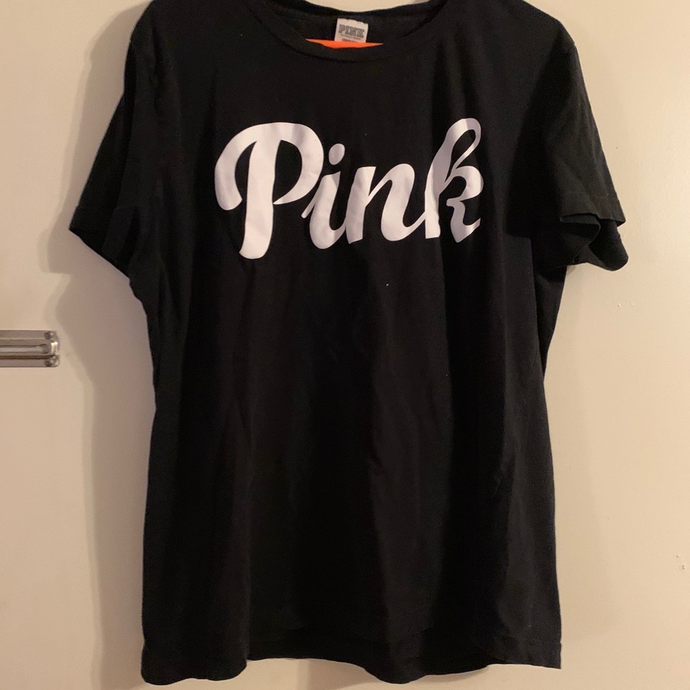 Preowned Victoria’s Secret pink campus Tee.